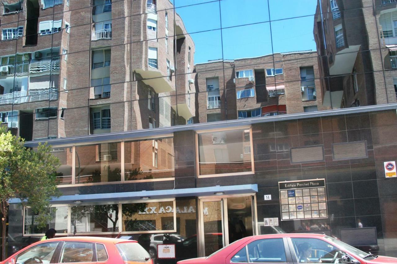 Apartamento Malaga Centro Y Playa-Parking Kültér fotó