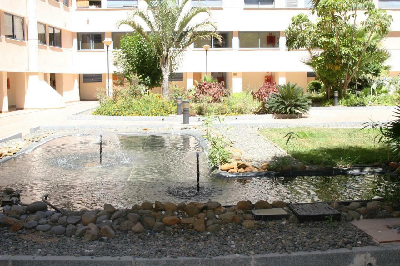 Apartamento Malaga Centro Y Playa-Parking Kültér fotó